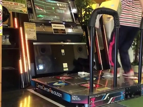 Japanese gay DDR video reaches 980,000 views