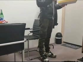 Tall delivery man gives an amateur blowjob and gets cum inside