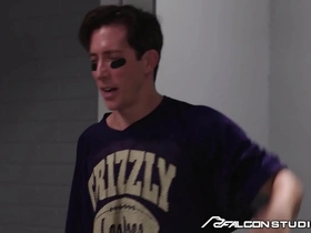Jordan Starr's tight ass gets devoured in this sizzling gay encounter